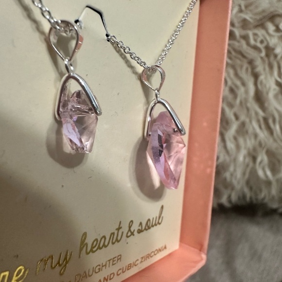 Necklace Set, Mother Daughter, FAO Schwarz, Pink Heart - Picture 4 of 5